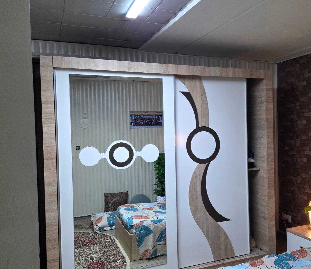 عرض غرفه للبيع مال نفرين 
 عدد القطع 6 
للتواصل ***********
