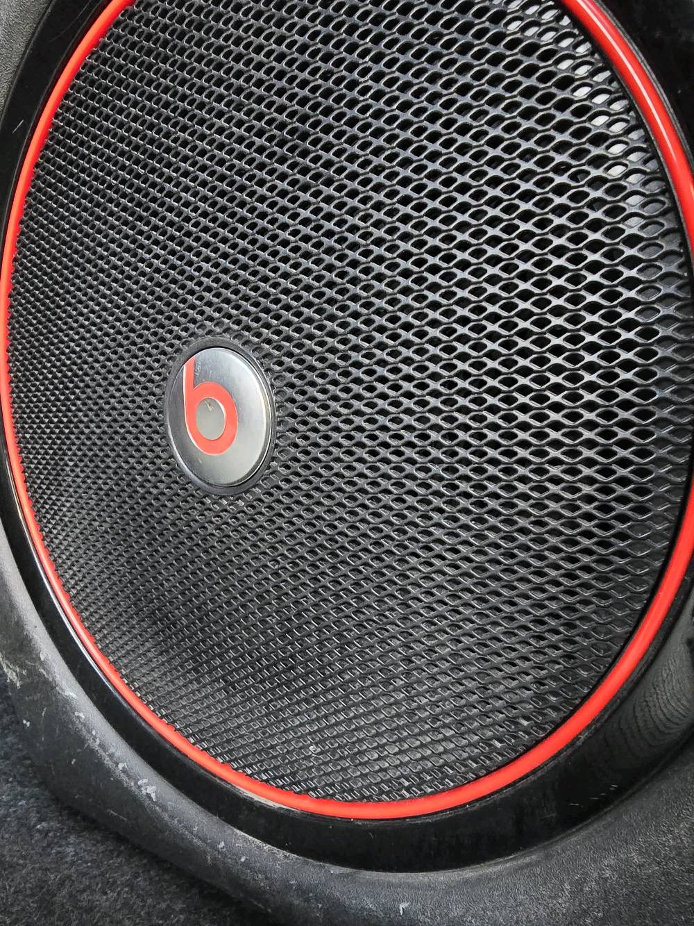 دودج تشارجر فئة رالي كلين تايتل كندي موديل 2017 للبيع رقم اربيل جديد سنوية جديد لل 2030 هزة جديد بسم شركة تريد تحويل أو وكالة كلشي موجود السيارة كفالة عامة مغلف نانو بالكامل ماشية 95 ميل لون كرزي تو ويل المرغوب محرك 3600 مواصفات الرالي معروفة تجي فتحة تنتة كشنات تدفئة ستيرن تدفئة كشنات مخمل حساسات خلفيه عليها منظومة زنون شفتات ستيرن وبقية المواصفات معروفة سيارة مال جناي استخدام شخصي مال موظف ويمك الحساب شرط كير ومكينة وضع شركة لاداخلة تفحيط ولا خط والموظف دوامه قريب كلش للاستفسار اكثر التواصل *********** سيارة مكانها بصرة 
هاي السيارة كدامك ومواصفاتها وكلشي تريده ذكرته الك رجاءا لتخابرني وتكلي شبيها ما بيها .. 
 شراي خابرني وتعال شوفها وبخدمتك  الرجاء الاتصال للجادين فقط