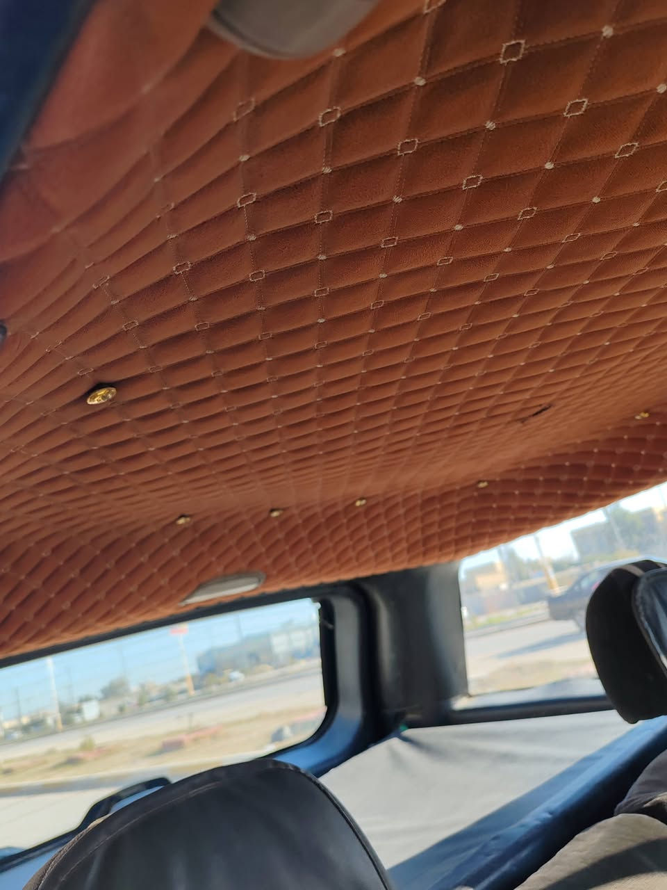 جيب شيروكي لاريدو موديل 2000 رقم بغداد ابوالسنويه بلناصريه وعنديى وكاله عامه السياره مكفوله محرك (6)وكير بلاد حداديه جديده تبريد شغال تخم تاير  مكان السياره ناصريه الغراف  السعر (65) وبيها مجال رقم صاحب السياره (***********)
