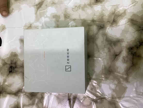 هذا هو مفتاح تحكم عن بعد ذكي بتقنية البلوتوث لسيارة Zeekr 001. 
يسمح المفتاح بالتحكم في قفل وفتح الأبواب.

يمكن إقرانه ببطاقة المفتاح الذكي للسيارة.

يدعم اتصال بلوتوث.

يتوفر في عبوة أصلية مع عنوان MAC.

تواصل على رقم الهاتف ***********
سعره 75الف قفل
