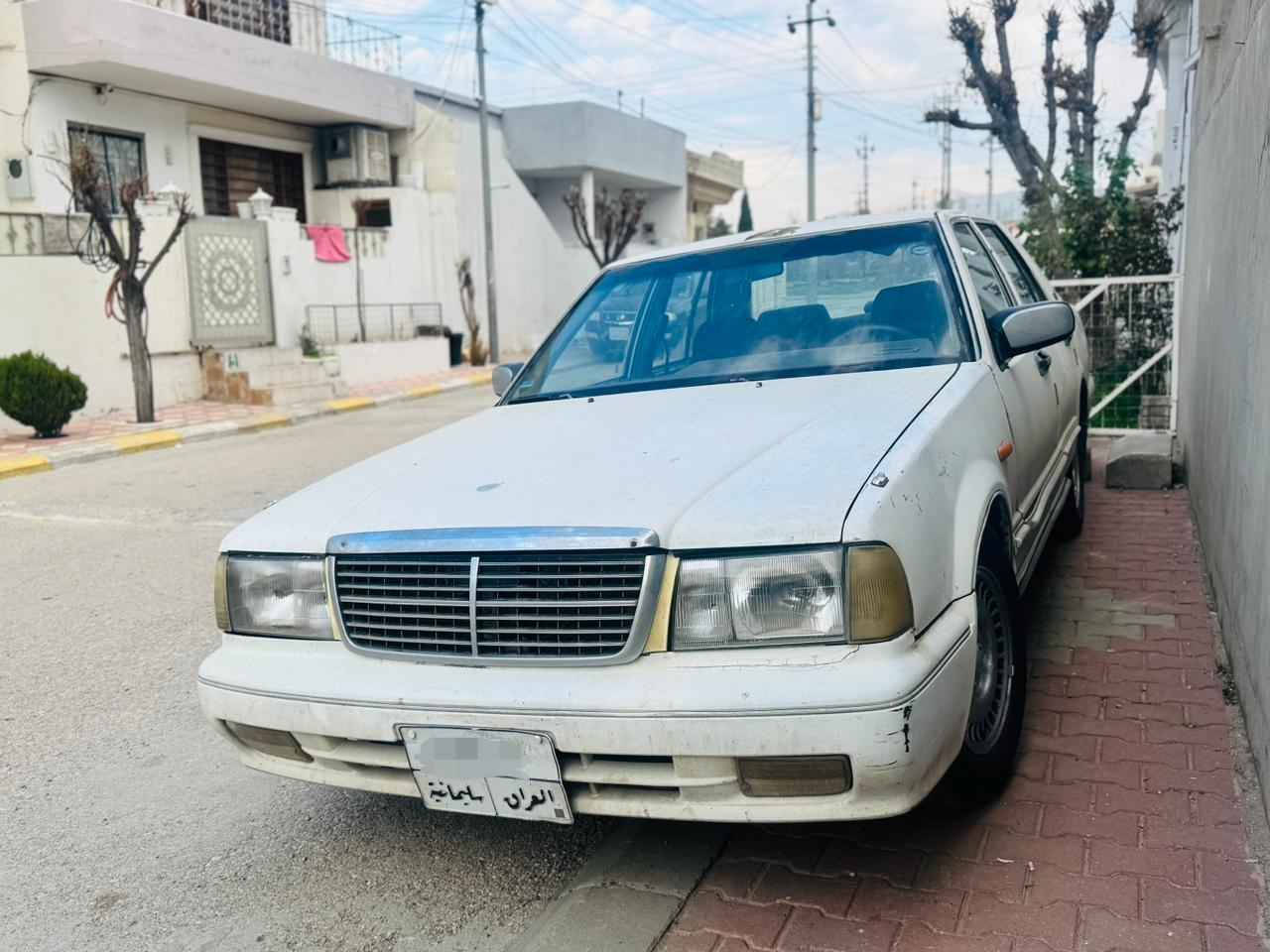 2001
گێڕ و مەکینەو ئەکسل و تەقەو ڕەقەی بەشەرت.

 تایەی تازە، سەنەوی  بەسەر نەچووە 

٤ پارچەو نیوی بۆیاخە

چوار جام کارەبا

چرکەی تیا نییە

 سعری 37 گەڵا و مەعامەلەیه کی زۆر کەم

*********** Singapore
