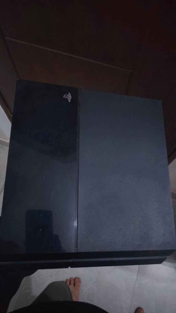 بلي فور مهكر نظام ١٢.٥ مفتوح وياه يوبي اس ويدات ثنين اصليات
 وانطي وياه قرصين هدية بيس وجي تي اي حالتهن مو افضل شيء
السعر ٢٤٠
الموقع حلة ومتوفر توصيل ٥ الاف لكل المحافظات
رقمي ***********
