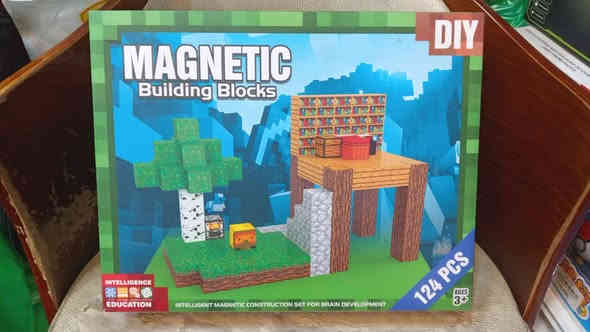 مكعبات ليكو ماين كرافت مغناطيس
اصلي نوعيه ممتازه 
الاسعار حسب النوعيه والعدد
للاستفسار اكثر 
***********
