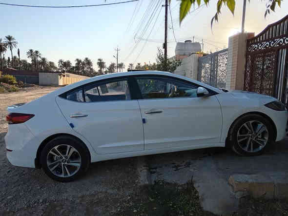 السلام عليكم
النترا موديل 2017 خليجي فول ماشية 65 مكينة 2000 دوش السيارة جديدة بمعنئ الكلمة وبل العافية عل الياخذها مكاني بغداد الجزيرة السياحية ***********

السعر ١٥٤ وبيها مجال للشراي اتصل وتأمرني امر
