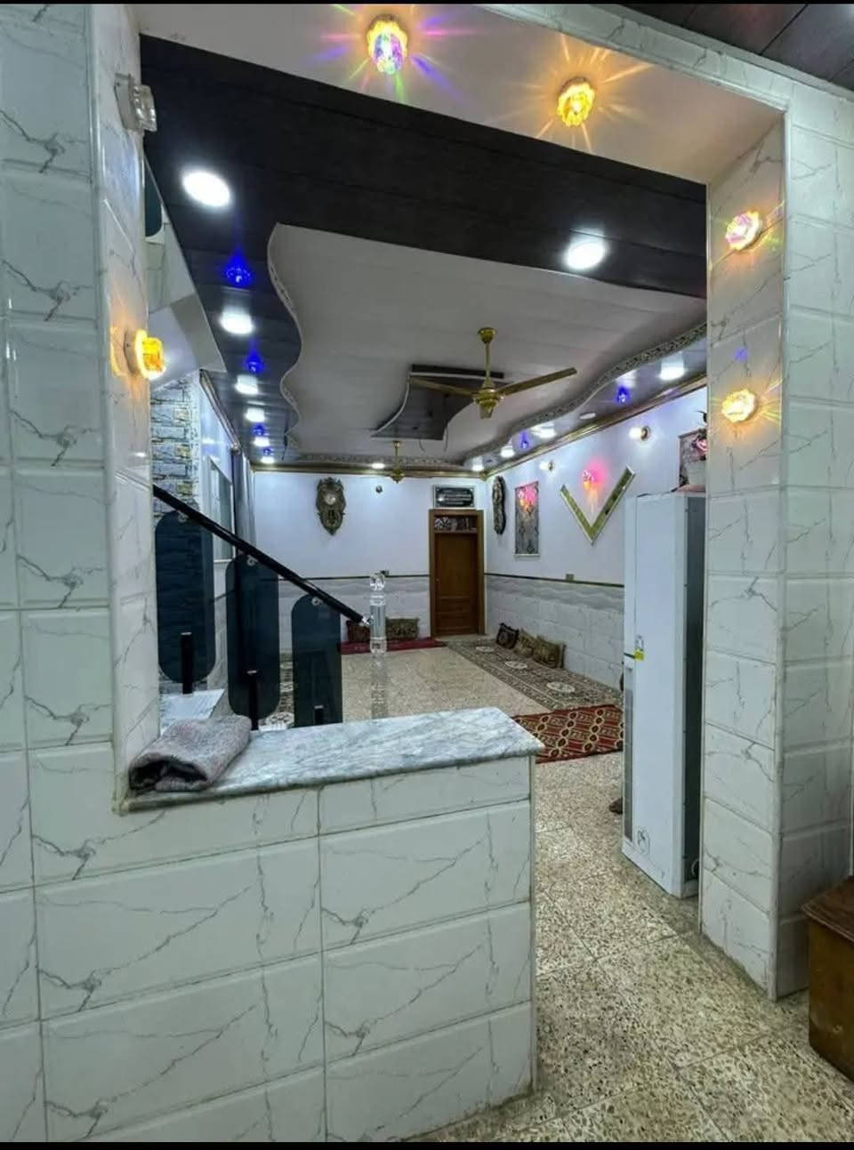 ((((يعلن مكتب العراق)))) عامود289
😳😳ابلاش ابلاش 😳😳
بيت360/متر/للبيع مع اثاث كامل طابقين  شغل جناي (()) 

البناء درجه اوله ركن عله شارعين 

طابو زراعي سند 25 قرار محكمه 📝📝

#تفاصيل_البيت/ 4غرف / وصالتين /وستقبال /ومطبخ 

#نوعيت_البناء /طابوق جمهوري اساس وسقف صب 🧱🏗

البيت بنائه موثق من اول طابوقه لحد ما كمل 📸🎥

موقع البيت نجف عله شارع المطار الصب مقابل قريت الغدير 
عامود289مكتب العراق 
كل هاذه وبسعر 78وبي مجال 💰

للستفسار*********** وتساب

تابع اصفحه ليصلك كل جديد من منازل وعرصات 🏢🏣

