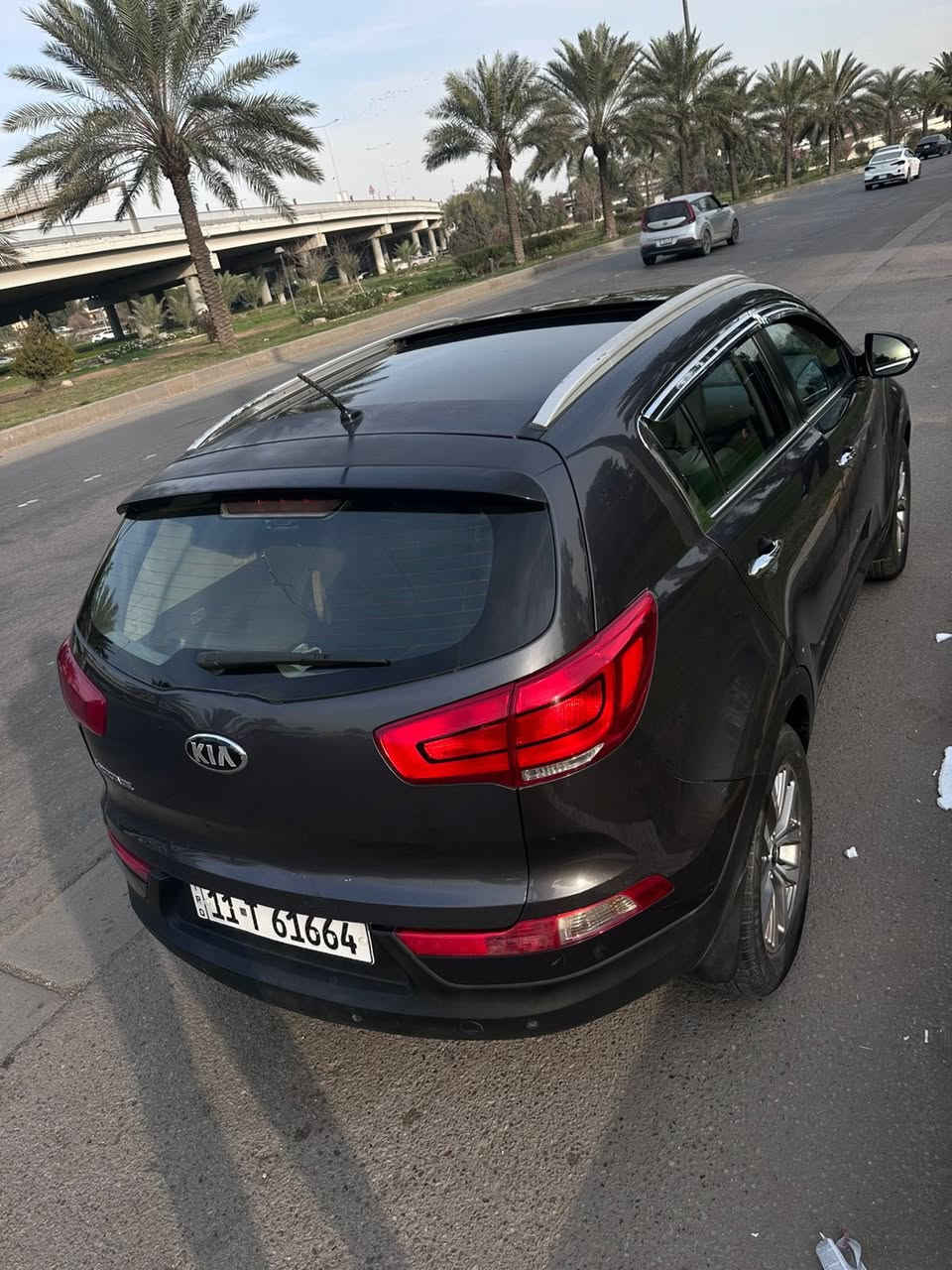 السلام عليكم كيا سبورتاج خليجي 2015 رقم بغداد انكليزي  محرك ٢٠٠٠دوش بانوراما مري شفط تحكم ستيرن بيهة صبغ جاملغ امامي وشي بسيط كلش بهلال الجاملغ الخلفي فقط 
السعر ١٤٢وبيهة مجال بسيط 
للاستفسار الاتصال ***********
بيع او مراوس 
مكان السيارة بغداد الغزالية
