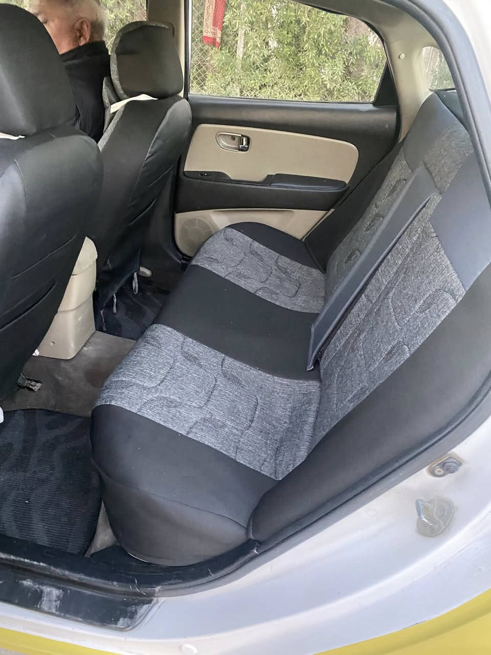 سلام عليكم البيع النتره موديل 2011 شركه العامه سياره جديده مكينه كير تبريد درشمه ارضيه كشنات خليجي سياره لا تبديل ولا ايشي بيها فقط قماره ربع بيها تصليح آثار شجره وكعت عليها اسعر 95 وبيها مجال مكاني بغداد اتصل ***********
