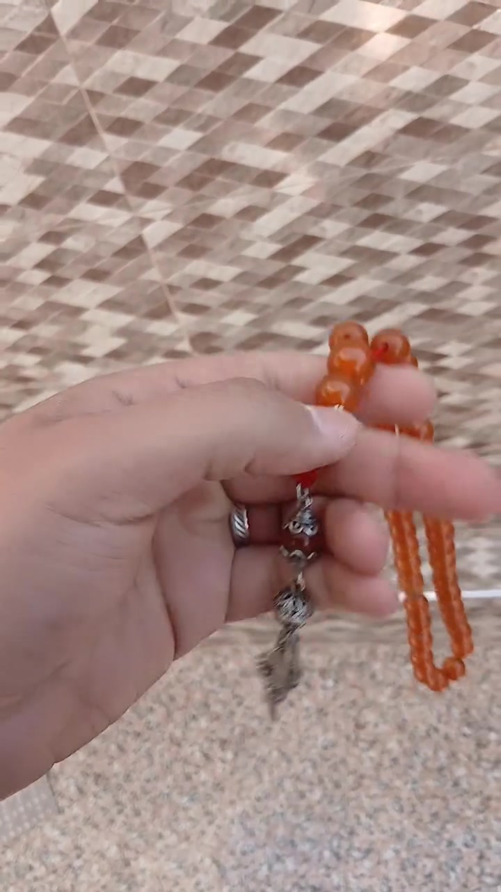 من رخصة مدير الكروب المحترم 
كهرب روسي شمعي انتيك ٣٩ خرزة الوزن
 ٤٠ غرام مع كركوشة فضة انتيكة ٢٠ غرام الوزن الكلي ٦٠ غرام نضافة فول ١٠٠%
( قطعة تستحق الاقتناء )
المهتم يتواصل خاص يوجد توصيل الجميع محافظات العراق 🇮🇶


**إذا كنت صاحب هذا الإعلان وتريد حذفه لأي سبب، رجاءا أرسل رسالة إلى الدعم الفني**