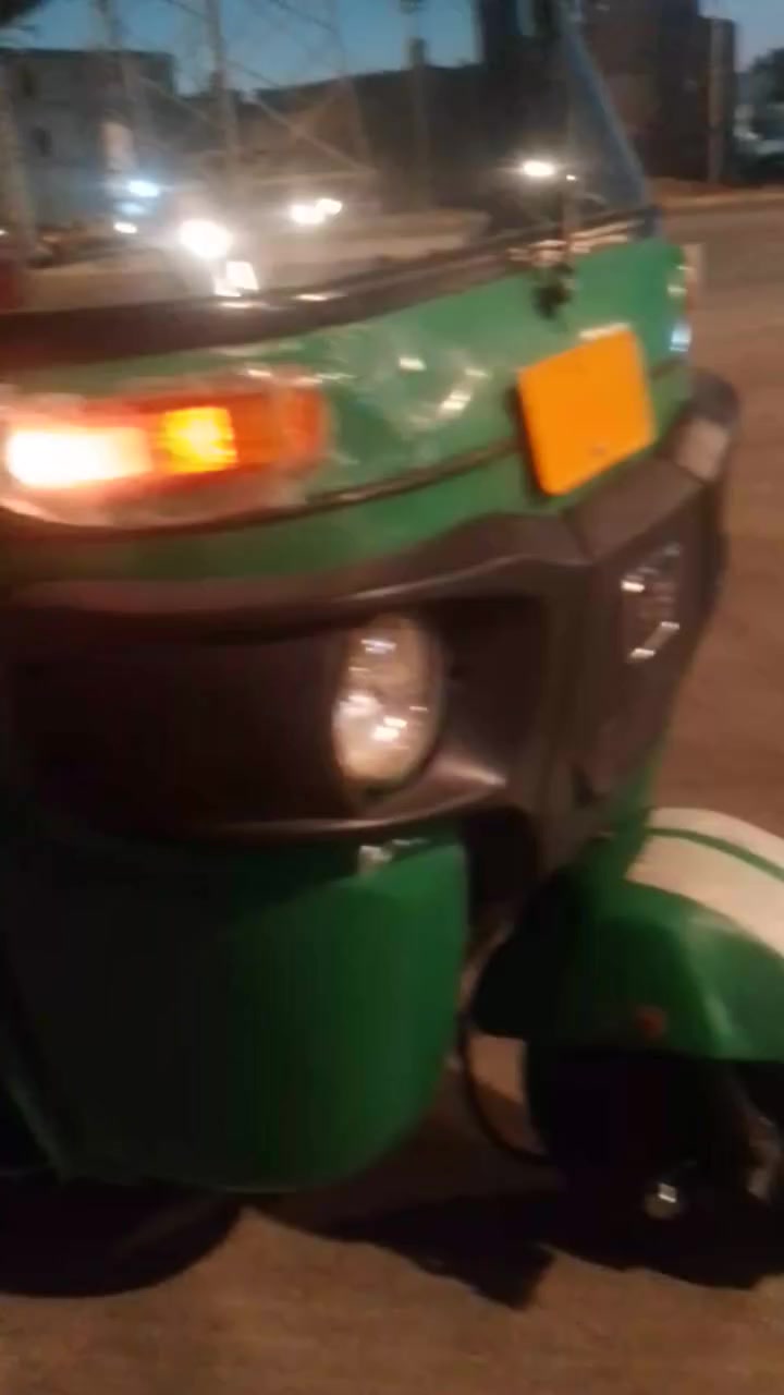 سلام عليكم تكتك لبيع 21 شهر 12 سنويه بيه بارد يم بك لايت وبيه بل لغد شويه قليل مو *********** يوجد وتساب
