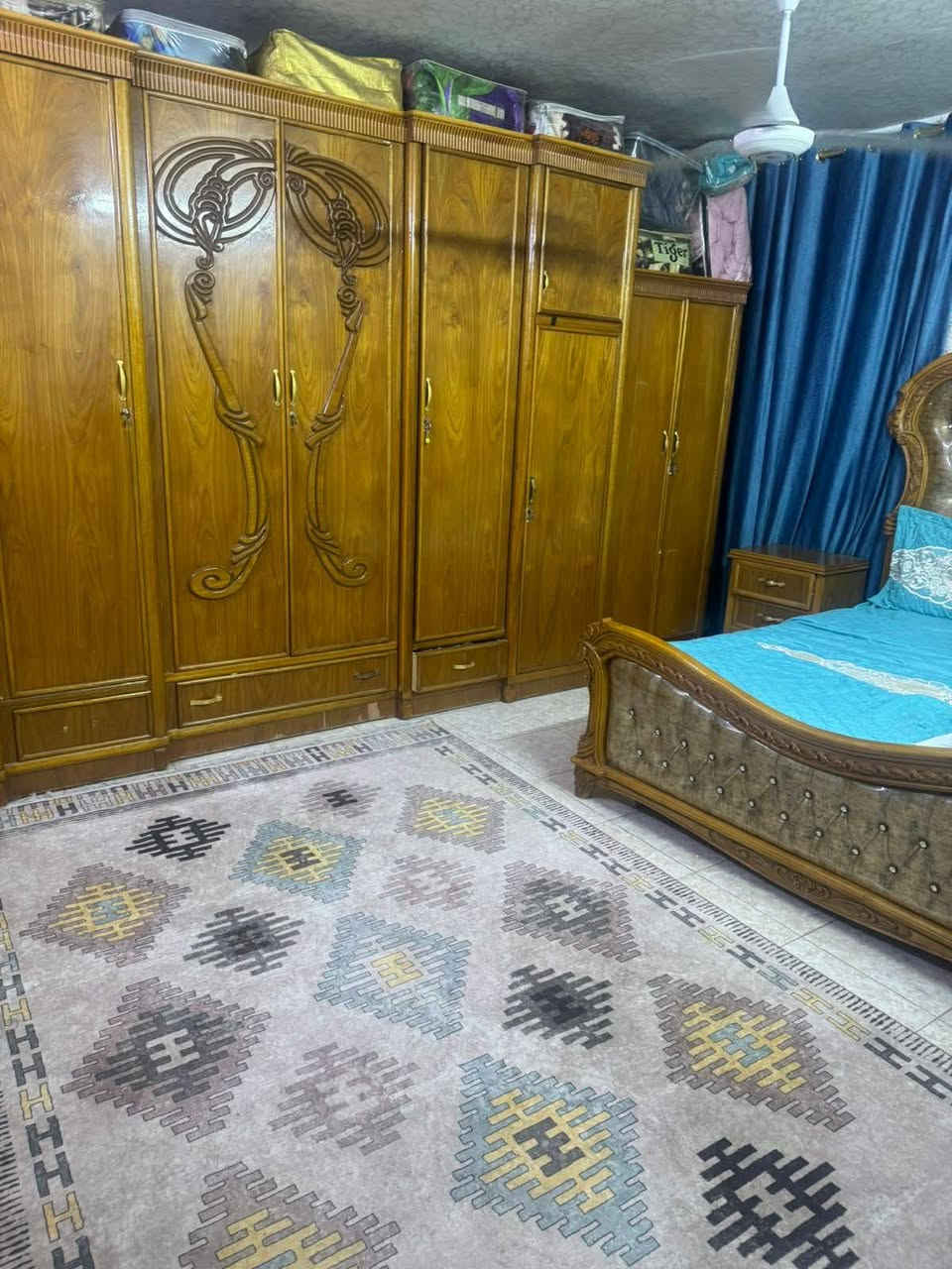 بيت للبيع في حي أور (قرب حسينية المصطفى)
المساحة: 125 متر مربع.
​الأبعاد: الواجهة 6 م (وشوية) × النزال 20 م.
​حالة البيت: بناء قديم لكن (نظيف وقابل للسكن الفوري).
​عرض الشارع: 6 إلى 7 متر.
​الملكية: طابو صرف (ملك صرف، ليس ورثة).
​السعر: 225 مليون دينار (قابل للتفاوض البسيط).
​📍 الموقع: حي أور - موقع مميز وقريب من حسينية المصطفى وكافة الخدمات.
​(مكلفة بالنشر)  رقم صاحب البيت ادزة الك بالخاص


**إذا كنت صاحب هذا الإعلان وتريد حذفه لأي سبب، رجاءا أرسل رسالة إلى الدعم الفني**