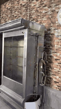 السلام عليكم شواية دجاج استعمال قليل تفصال الستيل 0-8 العنوان بغداد العامريه السعر 1700 ملاحظه اني مكلف بلنشر الاستفسار ع الهاتف ***********
