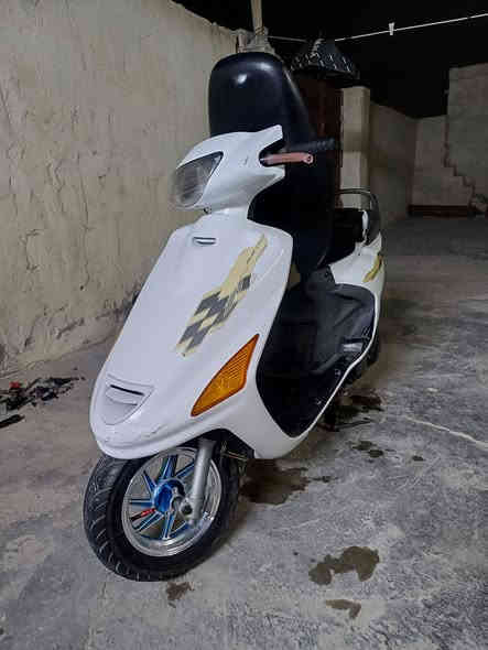 السلام عليكم دراجه للبيع فراشه كل شي ما بيها كفاله دراجه اصبانه ما محطوط على المحرك السعر 700 وبيها مجال للشراي وانا خادم الى الشراي هذا رقمي على الواتساب راسلني على الواتساب وسهله***********
