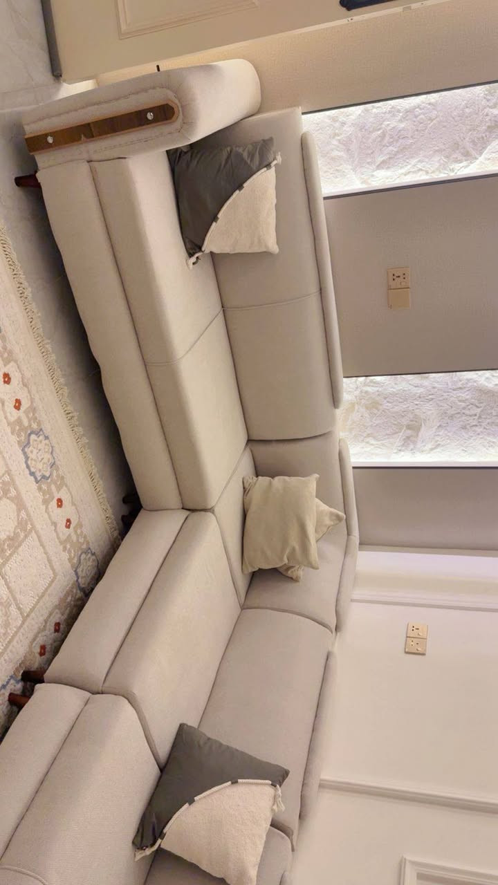 غراض للبيع
الطباخ  مستخدم قليل سعره 300 وبي مجال قليل 
التخم جديد بعده بالجيس مامستخدم الله شاهد سعره 700 وبي مجال قليل 
الاستفسار خاص او الاتصال على الارقام
***********
***********
