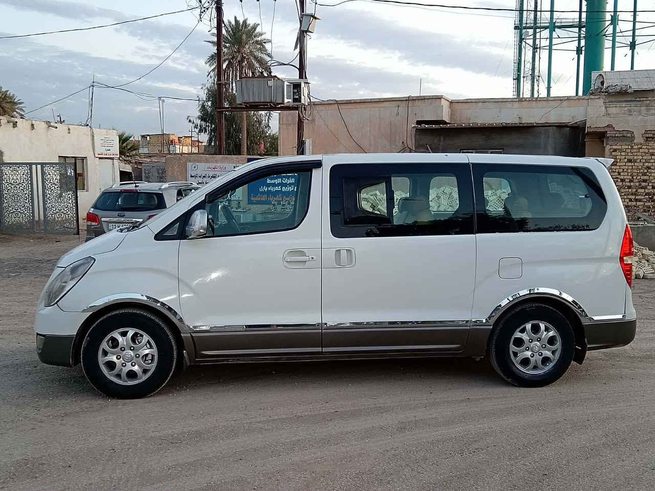 سلام عليكم  اخوان من رخصت مدير الكروب استاركس موديل 2011رقم واسط نكليزي كفاله عامه بيها بس لمئشر عليا صبغ قليل سياره فول وجاهزه كبل لشارع العناوان بابل قضاء الهاشميه اني  السعر 148مجال حق جيا مكلف بالنشر اتصال على صاحب السيار ***********
