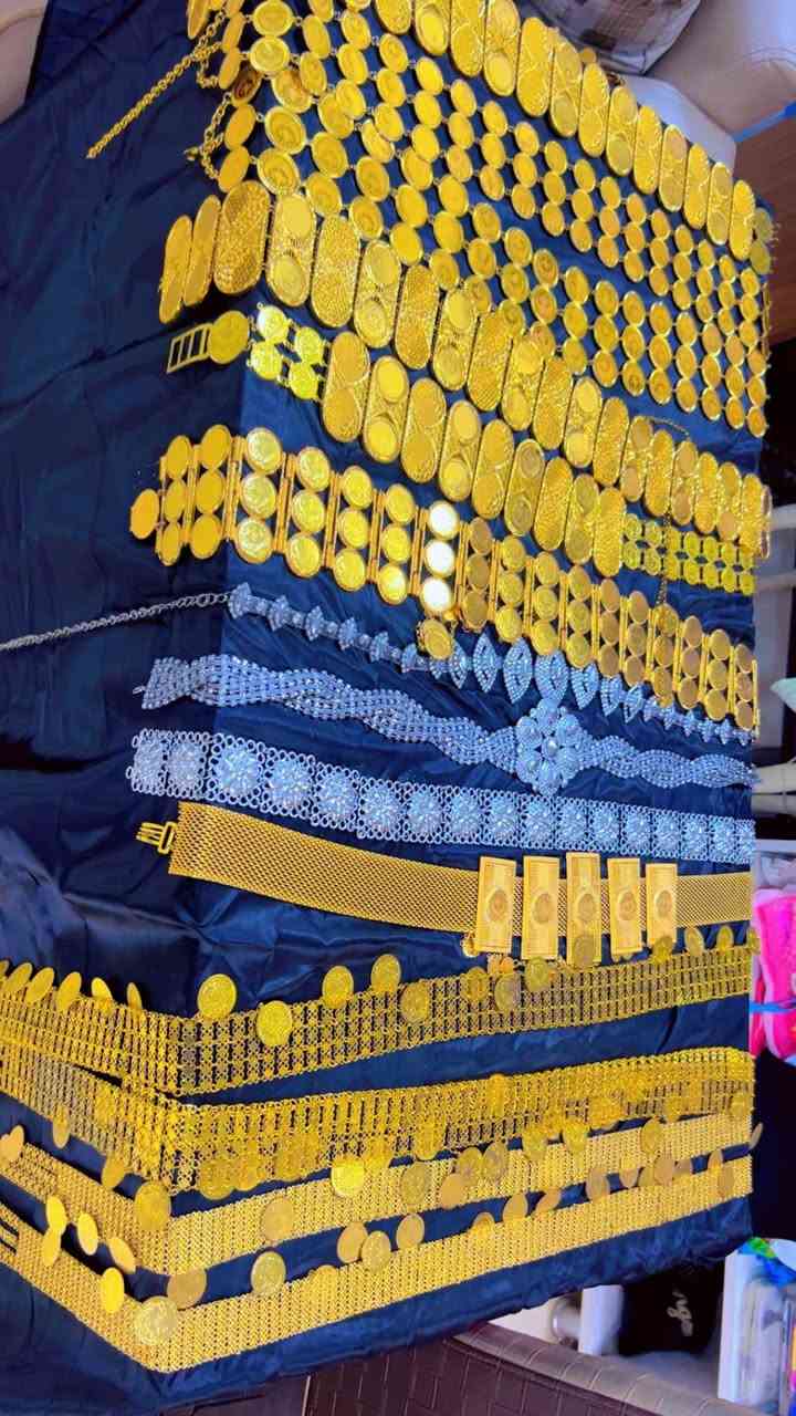 كوزمتك دهوك بروشكى بو فروتنى كامل تشتى ژنان بخو دگريت جهى وى تيجاري فول خه بصه دكان كامله بس دى بخو شول كه ي دكان هه مي تشت تيفه نه بكره ز كاميره تليفزون مبريده سوبه عام تشت تيفه نه دكان مازنه
دهوك بروشكى 
تيل : *********** وتس اب دهوك, العراق
