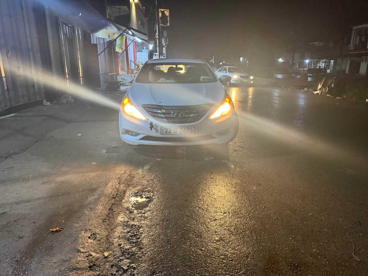 سوناتا 2011 اربيل خليجي محرك اربعة سلندر عليها منضومة غاز ب 9000 دينار تميشيك ٣٠٠ كلم انسى الصرف جاملوغ اليسرى والبنيد مصبوغ من اخذتها صار اربع سنوات شغل وطلع 
تحكمات ستيرن 
حساس خلفي 
محرك وكير لا تبخير ولا تنقيص  خير من الله 
تايرات بحالة ممتازه 
السعر 108 وبيها مجال للاستفسار ( بيع فقط ) العنوان  ديالى الخالص / *********** و *********** 
غير متواجد عل الفيس Colombo, Sri Lanka
