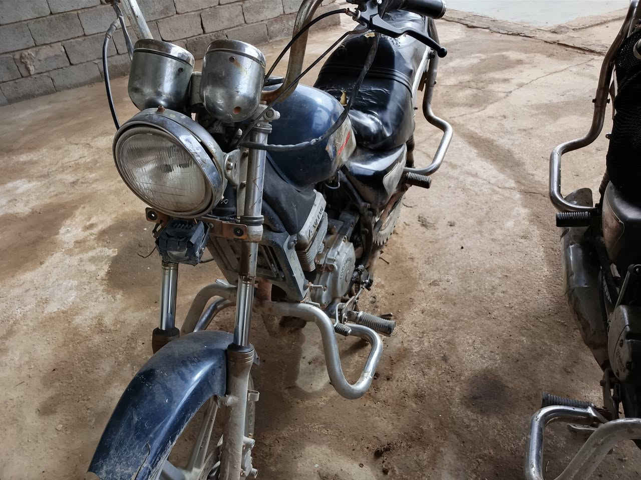 دراجات هارلي عدد اثنان ٤ ولف و٢ ولف مال روحه جيه السعر 500 وبيهن مجال اتصل ***********
