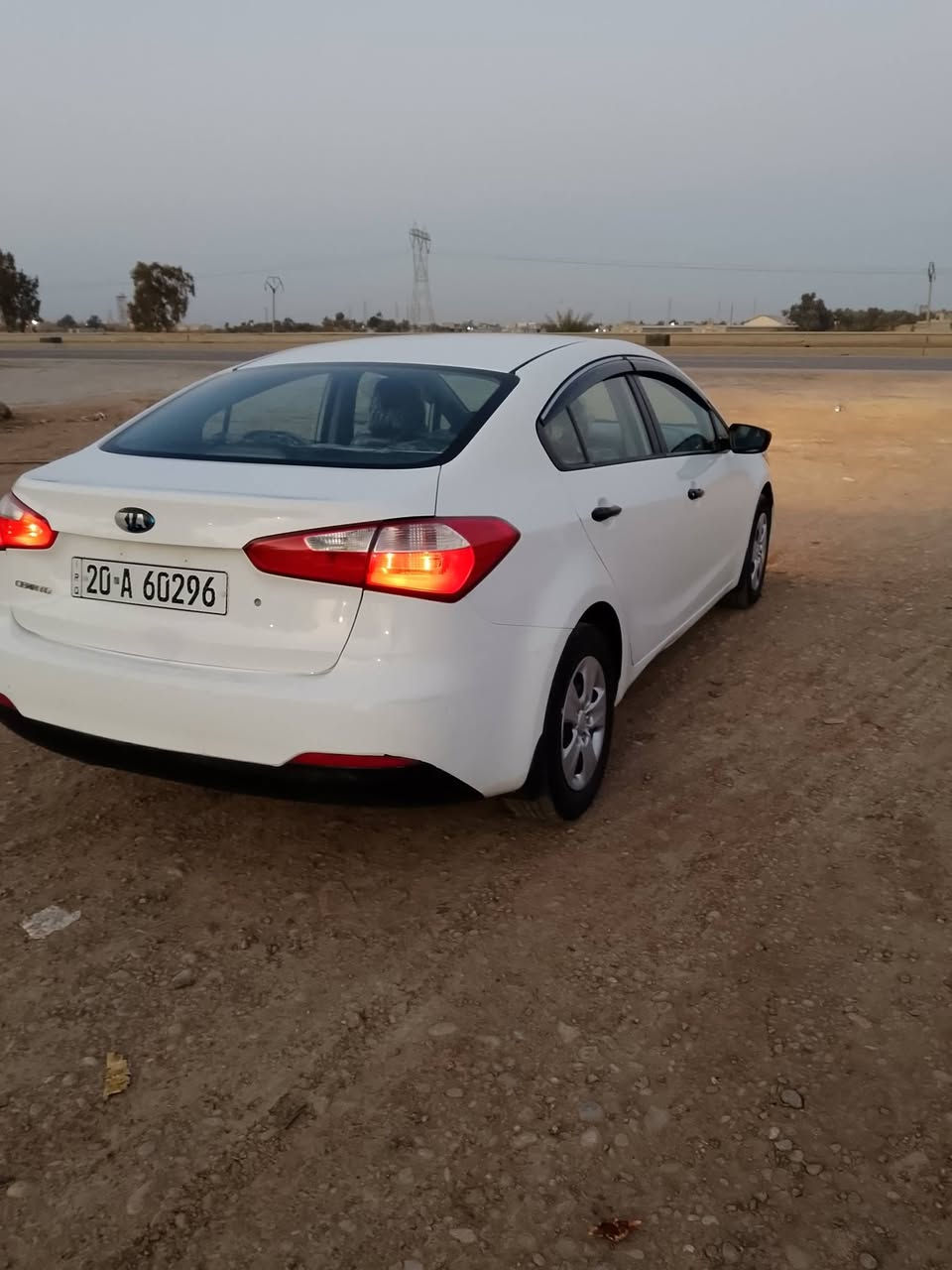 للبيع سيراتو خليجي موديل 2014 بدون صبغ سونار داخل الصور رقم ديالى دولي كامله بدون نقص 

مكينه 1600 دوش كفاله وكير صدر تبريد كله كفاله 

سعر 118 وبيه مجال قليل ***********

بعقوبة تقاطع القدس
