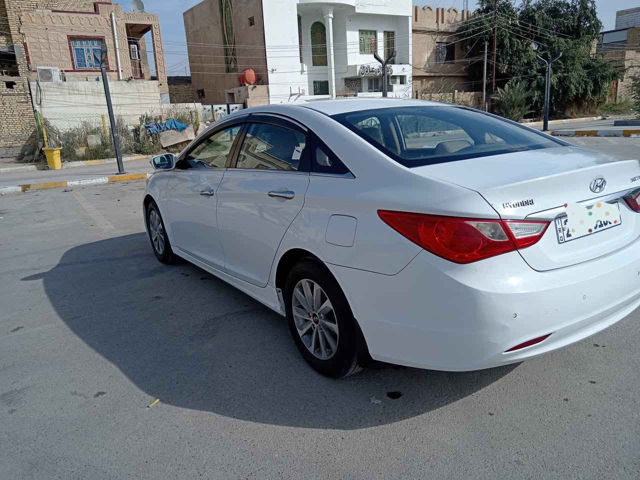 السلام عليكم سوناتا للبيع 2012 كفاله عامه مكينه كير حداديه 100 ٪ تخم تاير مكينه دوش 2400 السياره في الناصريه السعر 140 تليفون ***********
