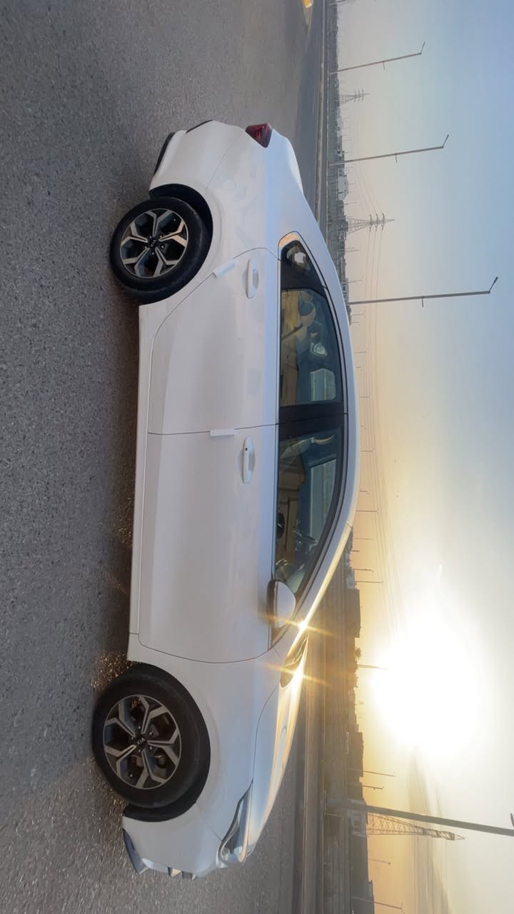 كيا سيراتو ٢٠١٩ خليجي مكفولة 

مكفوله من كلشي السياره جديده
الموصفات فول عدا الفتحه
بصمه تشغيل + بصمات ابواب
تشغيل عن بعد.     جنطه ذكيه تفتح عنده القتراب
محرك ٢٠٠ اقتصادي بدون ادوانز
فول تحكم استيرن     كراسي قلاب خلفيه
حساس امامي دكمه    + حساس خلفي
ي      + الارضيه جلد
مري شفط      + اشاير مري + نظام ترحيب
      ماشيه 126 k
        تبريد قطعتين
كروس سرعه.        دبل ايرباك.    رقم بغداد  
خمسه ويل كب.   سبير جديد ما مستعمل  تخم تاير جديد 
لد امامي.     + لد خلفي
السعر  148 بيه مجال بسيط 
هاتف.  ***********
الرمادي مركز المدينة
