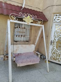 مرجوحة للبيع ارتفاع 2متر العرض 150 مال نفرين حديد زاوية ثقيل اذا مو شغ...