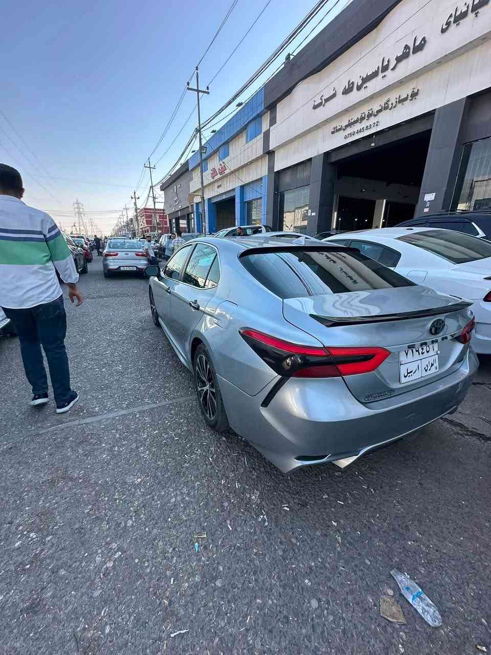 كامري se2020
اللون سلفر 

ماشيه 96الف مايل 

قطعه صبغ 

مواصفات seمعروفه
التواصل على الواتساب 
***********
