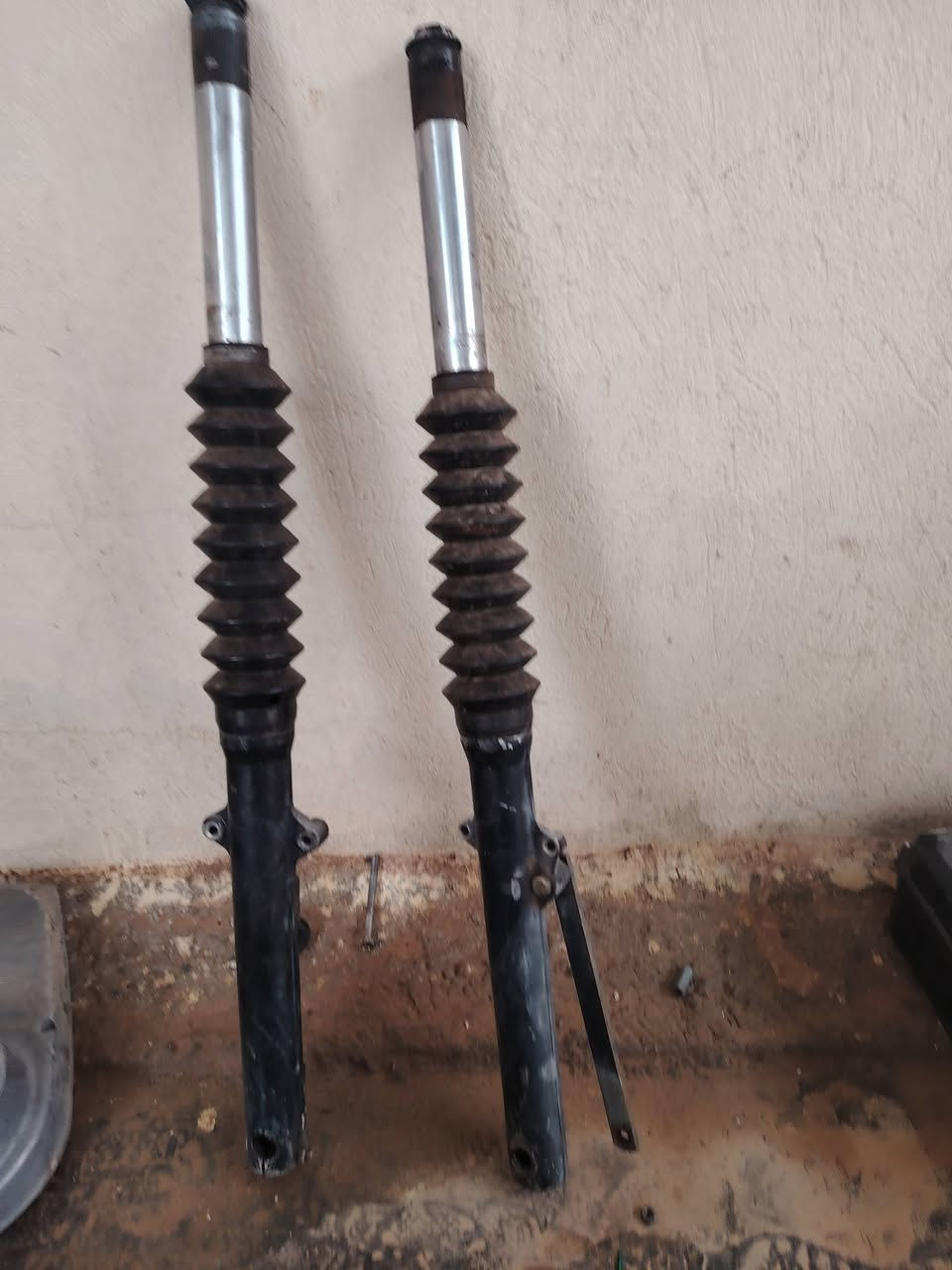 سلام عليكم غراض امزت لبيع ***********
