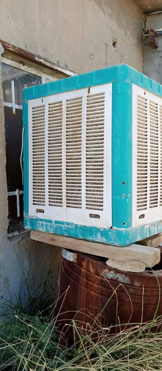 السلام عليكم مبرده للبيع السعر ١٠٠ وبيه مجال ***********
