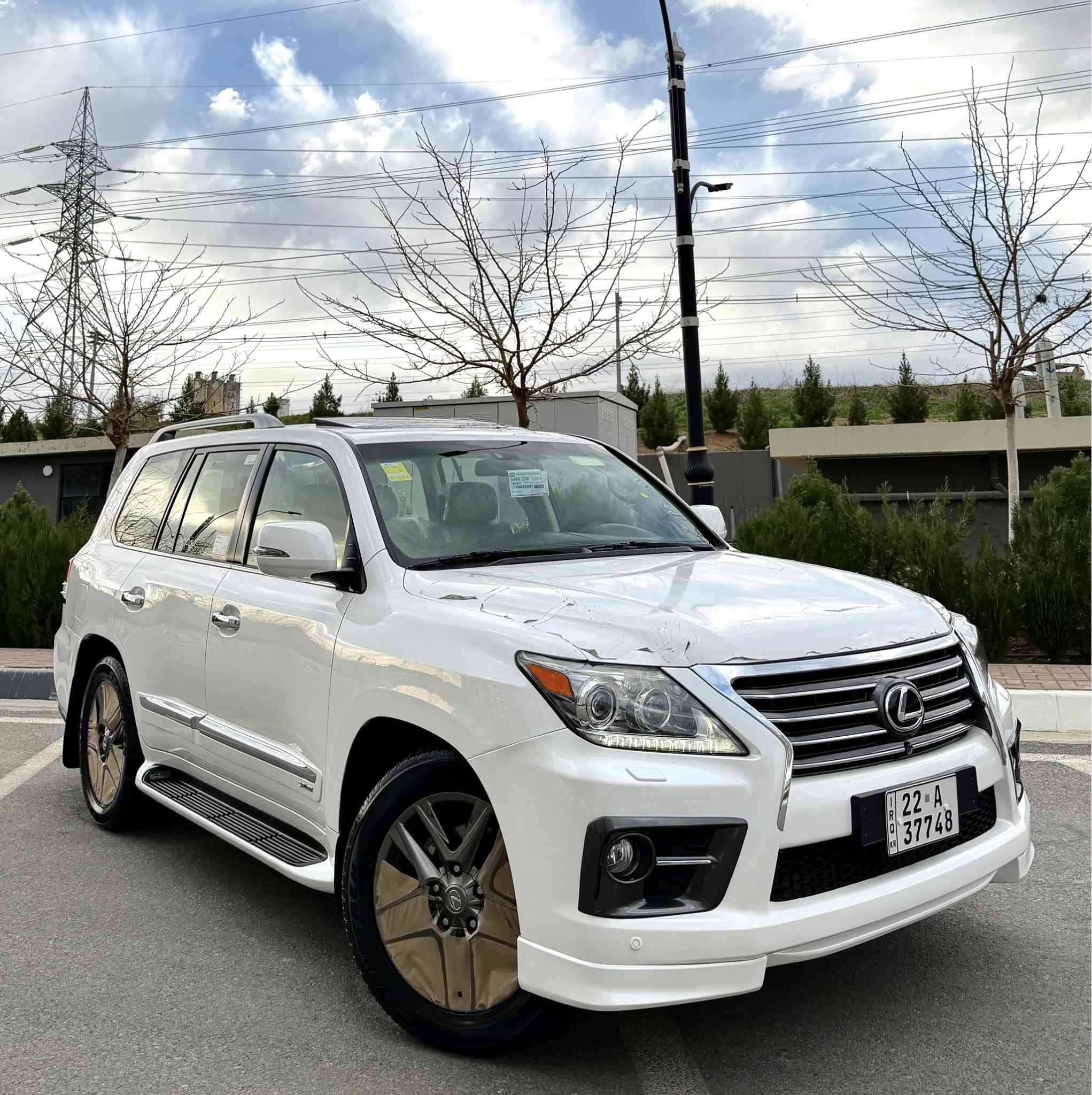 Lexsus _LX570_ 2013 _ 118,000km🪬
اللَّهُمَّ صَلِّ عَلَى مُحَمَّدٍ وَعَلَى آل مُحَمَّدٍ
سياره بدون مراوص رجائن

ليگزيز  موديل . 2013 . (LX570)
سياره مواصفات (بريمي اصلي)
سياره ماشيه (118) الف كيلو
سياره مكفوله كفاله عامه كلشي
بدون صبغ + بدون بارد + بدون حالوب
ماشالله سياره نظافتها حلو بمعنا كليمه

🧩سياره حتا غراضات موجود 
(هيدفونات + عرضيات + كل  موجود
داخل _ بيجي + ماشيه (١١٨) + موصفات بريمي + محرك 8 سلندر + 5700 حجم

🎲مواصفات سياره
بصمه + النزيلاق + شغال + كشن جلد 
كشنات تدفيه + كاميرات + ثلاجه + زينون
باب وراء شفط +نظام ايكو + سبورت +

🪬محرك و گير كل بشرت
ما مفتوح بشرت 
سياره حيل جديد نظيفه كلشي عاي بلادي 
سياره مابيها دينار مصرف 

🧿نظافه ١٠٠٪ كامل سيرفس بدون نقص و بدون مصرف سياره اي نقص مابيها
4 أيطارات جديدة تحتها
تاير وويل بيلادي شريكه
حتا تاير (دنلوپ) أصليه
نفسي

📍نفسي يوم /تحويل وكاله حاظر
مكان / داخل سليمانيه
سعر/397$ ورقه 
م/ ***********📲
