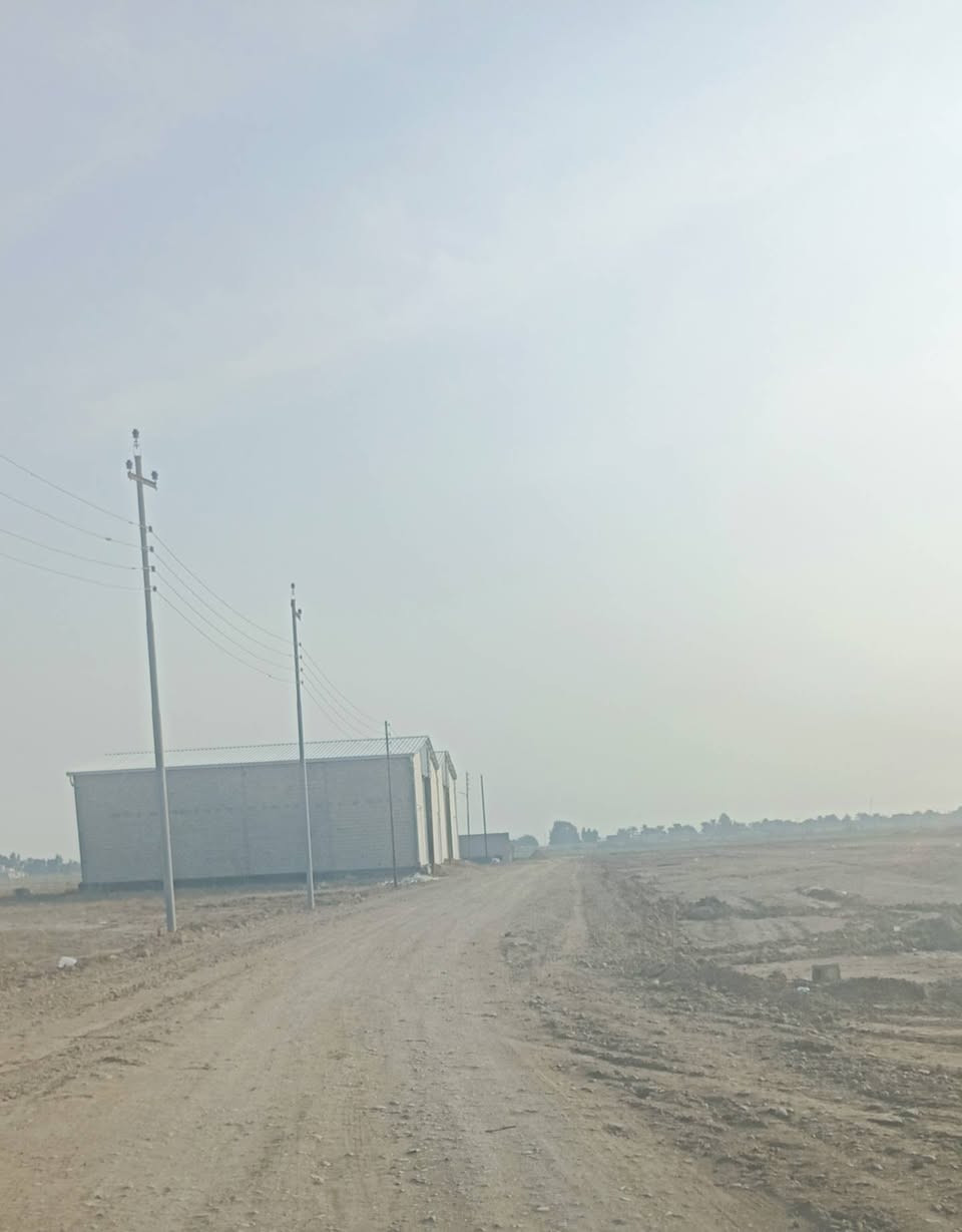 يا الله ( للبيع) 
قطعة أرض سند ٢٥ بأسمي مساحة ١٠٠ م ( ٥ * ٢٠ ) 
ماء.. مجاري.. كهرباء قريبا.. سبيس.. عرض الشارع ٩ 
منطقة سكنية بناء موجود بيهه 
الموقع / برغة - تقريبا خلف المدرسة الثانوية الصينية
بجانب الجملون مثل ما موضح تحويل وكالة من المالك الاصلي
السعر( ١٥ ) وبيهه مجال 
للاستفسار أكثر على الرقم 
☎ , ***********
