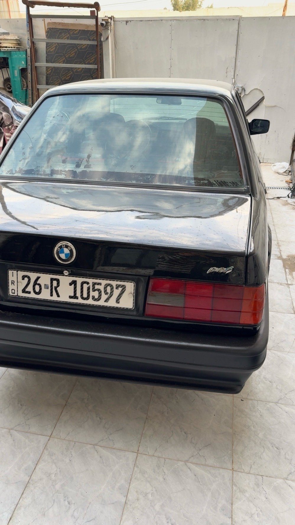BMW E30 
مكينه 28 مسكر دبل فانوس
كير جاترك 260 
بيها اكسل 3:64
اول ثاني ثالث بطناش
دركه وادبتر رياضي اكزوز 3 انج
السياره معمره جديده مصروف عليها هواي مال جناي ومصبوغه جديد قبل يومين نصبغت اسود شذره لامع
عليها كتات M 
بريك خلفي تأسيس جديد كامل
مشط ستيرن وبور ستيرن مبدل حاويه
فيت بم ونوزلات 28 جديد
كهربائيات تأسيس ضفيره كامله جديد شرط
لحيه ودعاميه ومازدات هيلا مختم
راديتر جديد
دوشمه جديده
باتري جديد
بلكات جديد
صلايب ستيرن جديد
السياره بيها نقوصات بسيطه تجي وتشوفها مصروف عليها هواي شاهد الله بس اخذت غير سياره واعتازيت واريد ابيع بركبتي حساب لازم اوفي
السياره ب اسمي سنويه جديده لل 29 رقم دولي شرط رقم صلاح الدين
تحويل ثاني يوم
تجي تكلب وتشوف وانتوا كلكم اهل مصلحه وتاج راسي وماقصر ويه الكل
السعر 42 وبيها مجال بسيط
مكاني بغداد الدوره 
رقمي ***********