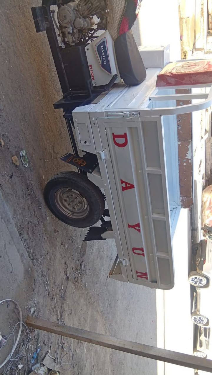 سلام عليكم
شباب ستوته دايون للبيع 
مديل 2012 معمره اوراق اصوليه 
محرك مفتوح 
مكاني الناصريه مركز اخوان انه مكلف بل النشر
سعرها 1350 مليون شراي يتصل على الرقم 
***********
