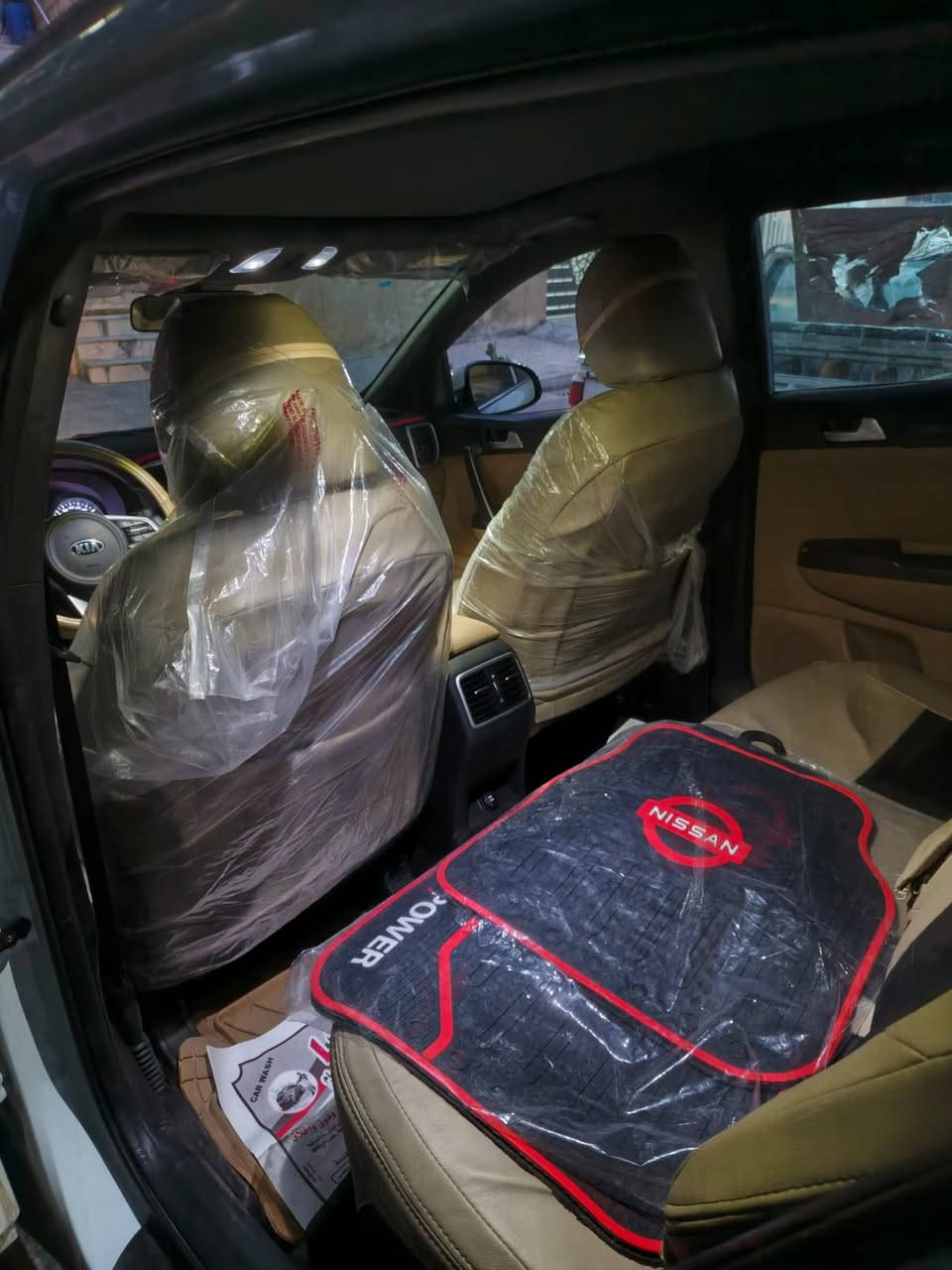 سبورتج موديل ٢٠١٩ بحالة الوكالة ماشية ٢٩٠٠ كيلو فقط باسمي  من استلمته لحد الان مواصفات السيارة بانوراما كشنات جلد محرك ٢٠٠٠ خليجي سويج مو بصمة ويعني مواصفات السيارة خليجي السيارة زيرو وسعرها من الاخير ٢٣٠٠٠ الف دولار وجماعة ٢٢٠٠٠ و٢٢٥٠٠ لاتخابر وكلشي موجود بالسوك وشرط اذا ابيعلك نسوي عقد مروري بكاني بغداد شارع المغرب خلف جوزات الاعضميه ***********
