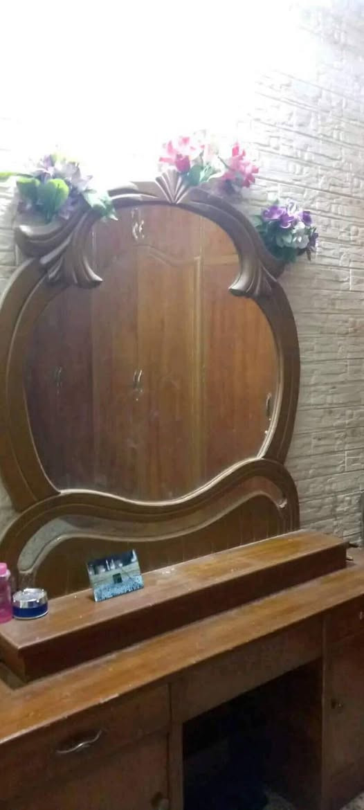 سلام عليكم 
غراض للبيع
غرفه اخشاب تسكام 400وبيه مجال تعديلات بسيطه يرادلها
كاونتر تسكام يرادله تعديلات بسيطه 130وبي مجال
مكان حي ميسان


**إذا كنت صاحب هذا الإعلان وتريد حذفه لأي سبب، رجاءا أرسل رسالة إلى الدعم الفني**