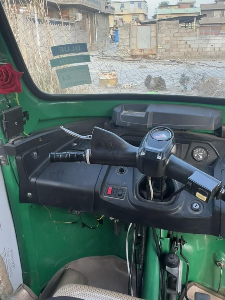 تكتك للبيع  موديل 23تشغيل بصمه نضيفه مال جناي السعر 7500وبيهه مجال بصيط حك الجيه ***********
