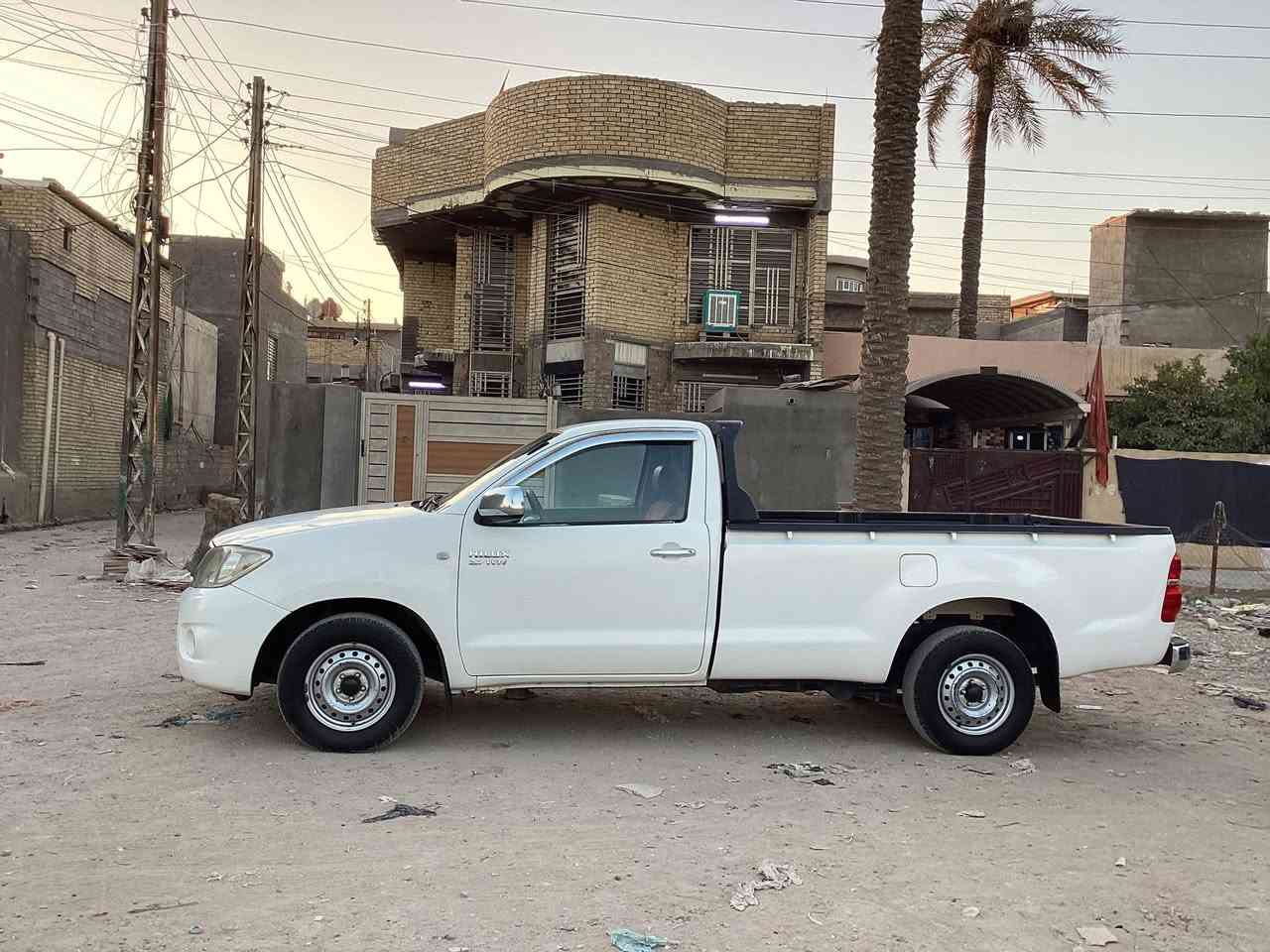 السلام عليكم بيكم تك قمارة خمسة جنكال رقم بغداد مكان السيارة بغداد للاتصال***********

