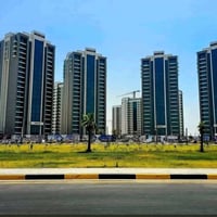 شقة • إيجار • مجمع البروج