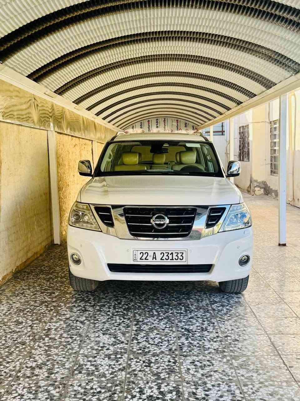 السلام عليكم نيسان باترول خليجي 2015
السونار موجود 
السعر 2900$
***********
