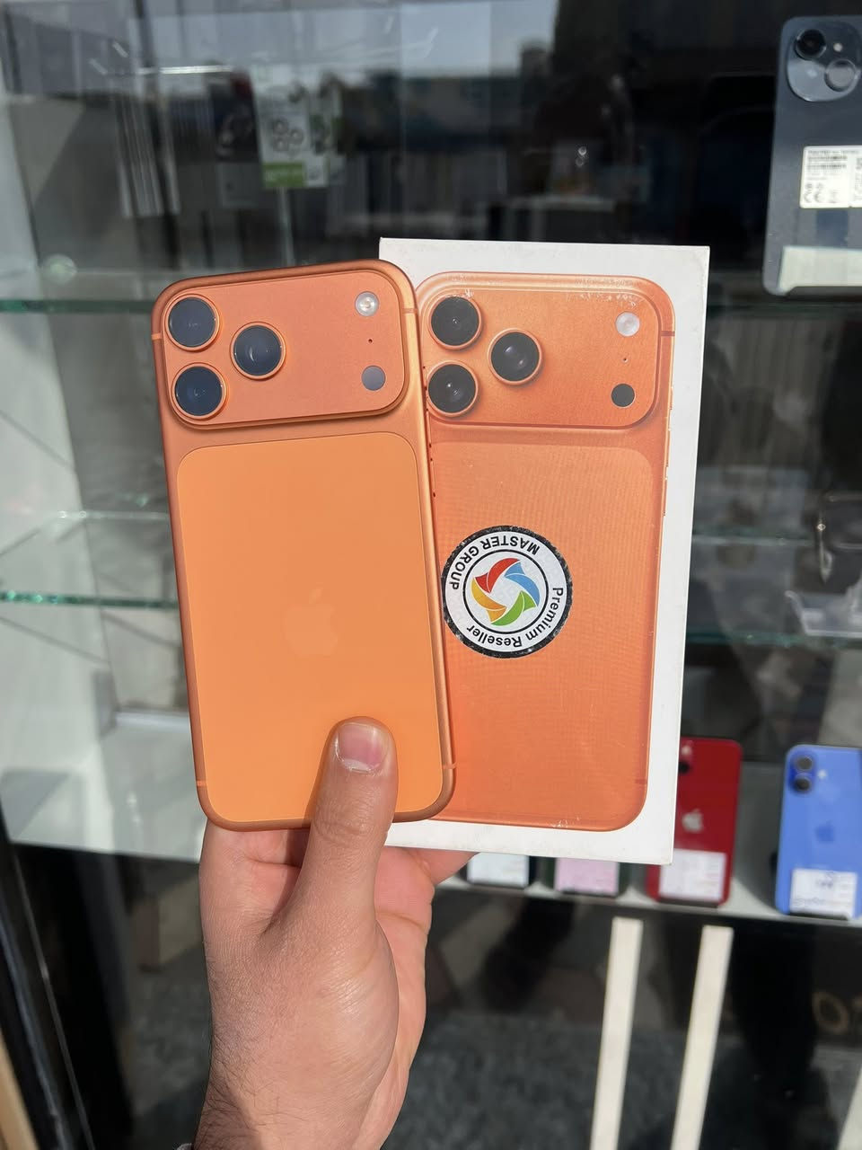 ((مستخدم))
iPhone 17 PRO MAX

256GB
ضمان ماستر داخل ضمان جهاز 

البطاريه 100‎%‎‎

عدد الدورات ( 57 )

خط واحد 
كيبل بعده مامستخدم شرط
جهاز لووك
اللون مميز🧡🧡

متوفر بيع اقساط حاملين ماستر كارد الرافدين
مدة اقساط 12 شهرا

مستخدم نضيف 🤍 

السعر مليونين او50

للتواصل:***********
متوفر توصيل جميع محافظات العراق

العنوان/ ذي قار //قضاء الفجر //شارع30 //مجاور منفذ عادل المرشدي
