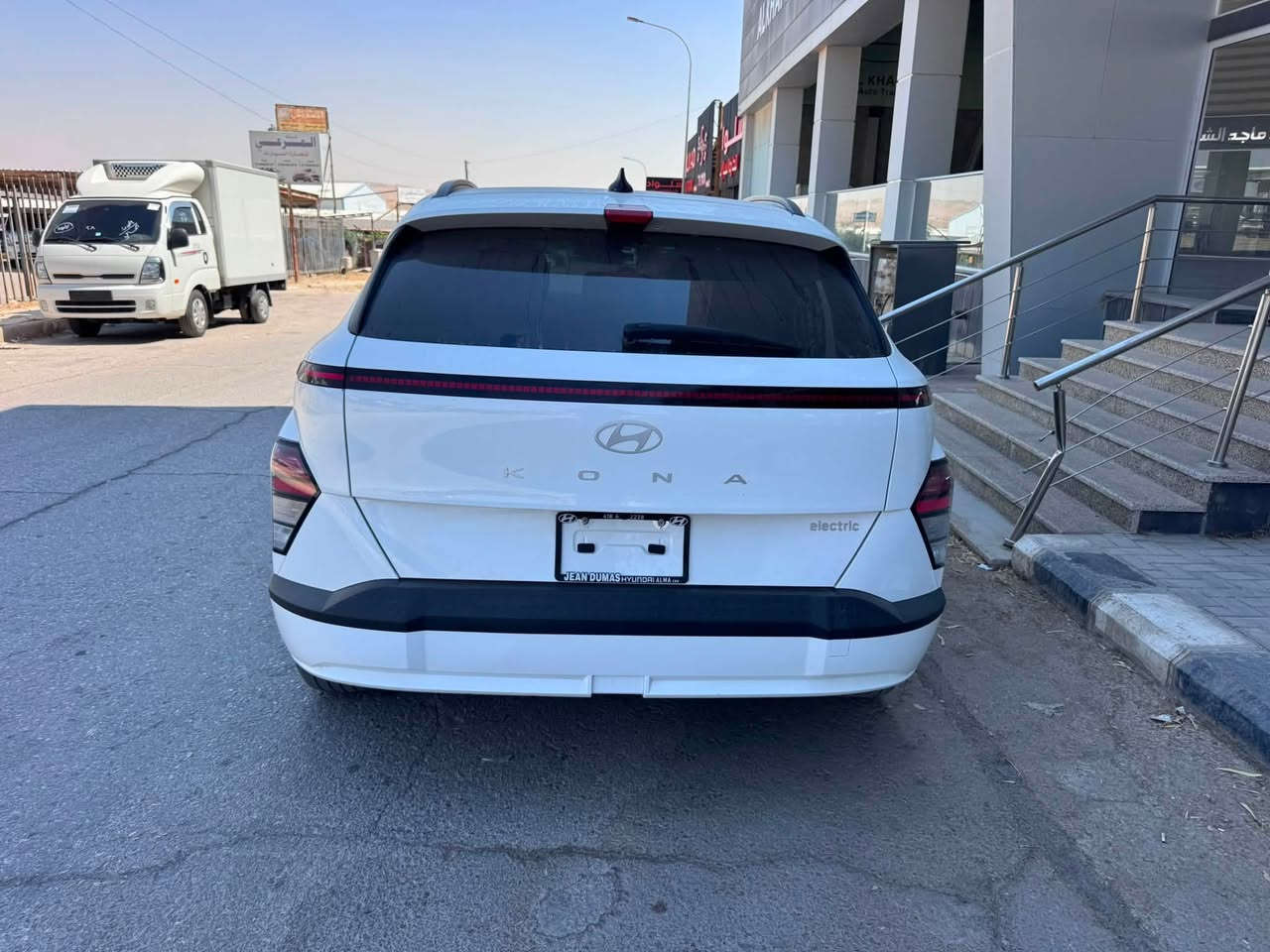 كونا كهرباء بالكامل 2024
فول كهرباء موديل 2024 
ثلاثه انظمه قيادة 
گير. تعليك 

 بطارية ليثيوم 

 الشحنه الواحده يمشيها  حوالي 500 كيلو متر  

سياره نشطه وخصوصا بالتسارع  

#مواصفاتها
1.كيجات دجيتل 
2.تحديد مسار
3.شاشه 
4.ويل كب
5.كشنات تدفئة 
6.تحكم 
7.نظام سبورت + عادي + ايكو
8.رادارت جانبيه
9.بصمه
10.هيترات بالكشنات
11.كشنات كهرباء
12.هندبريك بصمه 
13.بصمة ابواب
14.تشغيل عن بعد
 15.رادار امامي  وخلفي  
17. توقف ذاتي 
18. مثبت سرعه
19. مانع انزلاق
20. شفتات تحكم سرعه تفاعلي
21. شاحن USB و لاسلكي
22.   نظام  autohold

تبديل باب خلف السائق نفس اللون 
بدون ايرباك 
ماشيه 20 الف 
السيارة موجوده في المنطقه الحرة عمان 

السعر في الحرة 120 ورقه 
السعر واصل اربيل مرقم جاهز 145 ورقه 

للاستفسار. الاتصال 

‭+964 782 915 3488‬


**إذا كنت صاحب هذا الإعلان وتريد حذفه لأي سبب، رجاءا أرسل رسالة إلى الدعم الفني**
