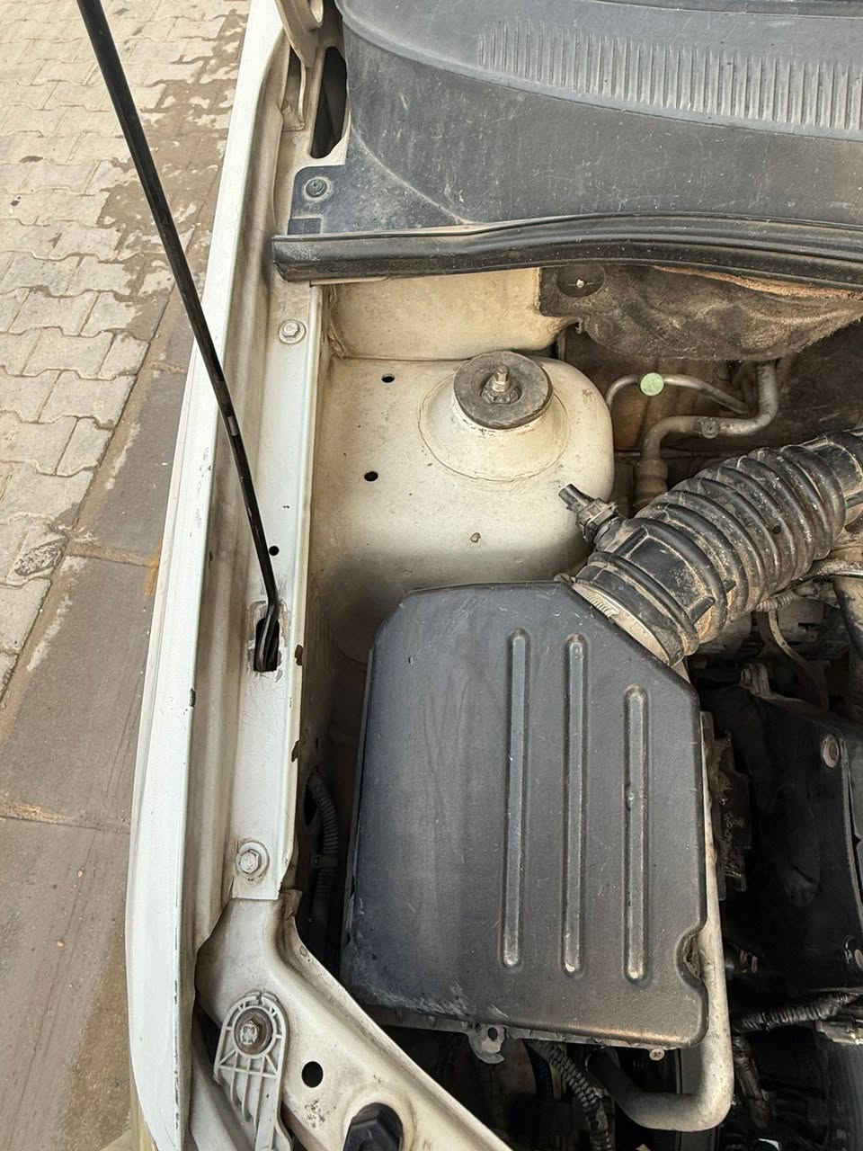 السياره جاهزة محرك كير تبريد تدفئه جاهزه والسونر مرفق بيه مجال بسيط *********** تعجبك خابر واتساب متعجبك علق تعليق حلو مثل اخلاقك وتحياتي بغداد, العراق
