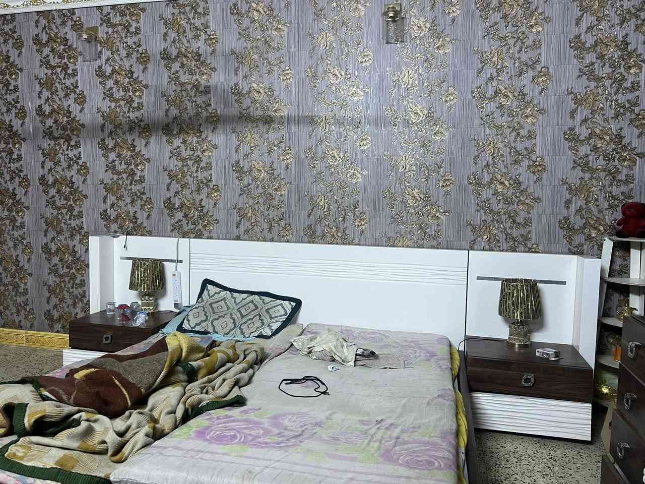 غرفه نوم البيع كامل ملحقات مكاني بغداد ***********
