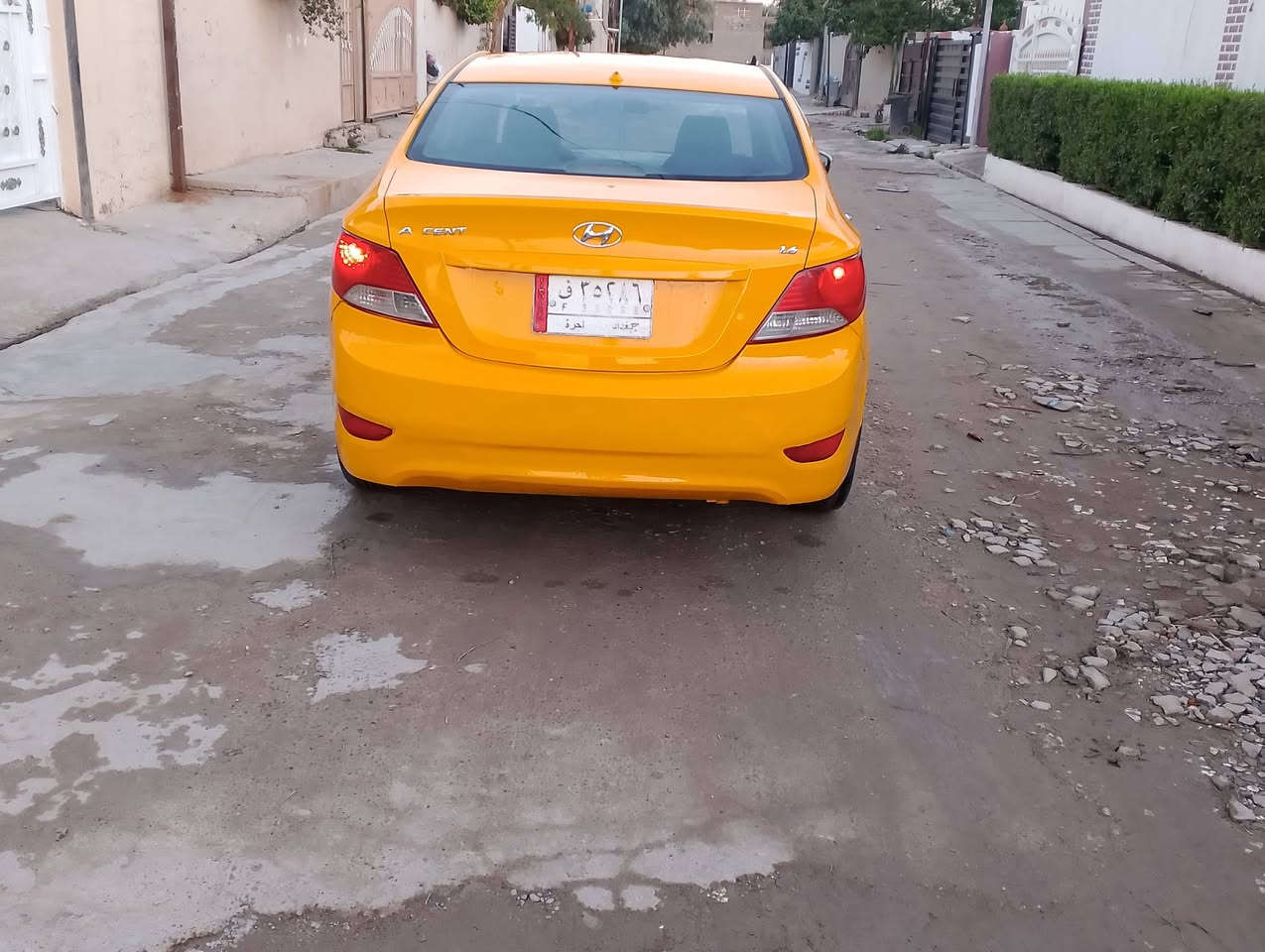 اكسنت موديل  2014 خليجي 1600 دوش قطرتين مشروع وطني كير محرك تبريد صدر صبغ كله جديد بيه قطعه وحده مبدله بدون اي دواخل سياره جديده على وضع الشركه السعر 89 وبيه مجال بصيط للتواصل ***********
