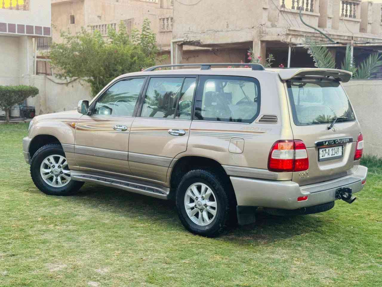 لاندكروز موديل 2006 بسمي مكاني بغداد السيارة كفالة بدون صبغ بدون بارد
محرك 6V برغي مامفتوح بيهة بل عافية علا ياخذهة 
    بدون تبديل سيارة جديدة بل عافية علا ياخذهة سعر مناسب
     ***********...... ***********
