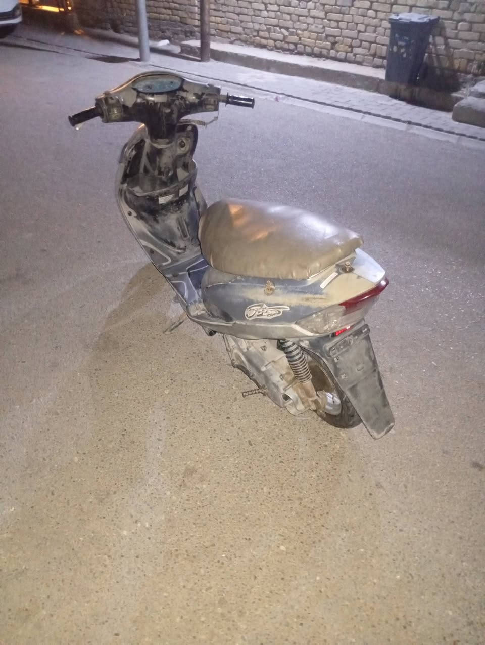 السلام عليكم ماكس منغولي للبيع مكينه ماتشتغل بس دراجه كامله للاخير من غراضه ماملعوب بيه بس مكينه تعبانه  والشراي يراسلني ويدلل  صالنصة موجودة اليريد يتصل هذا رقمي وع خاص بعد احسن ***********
