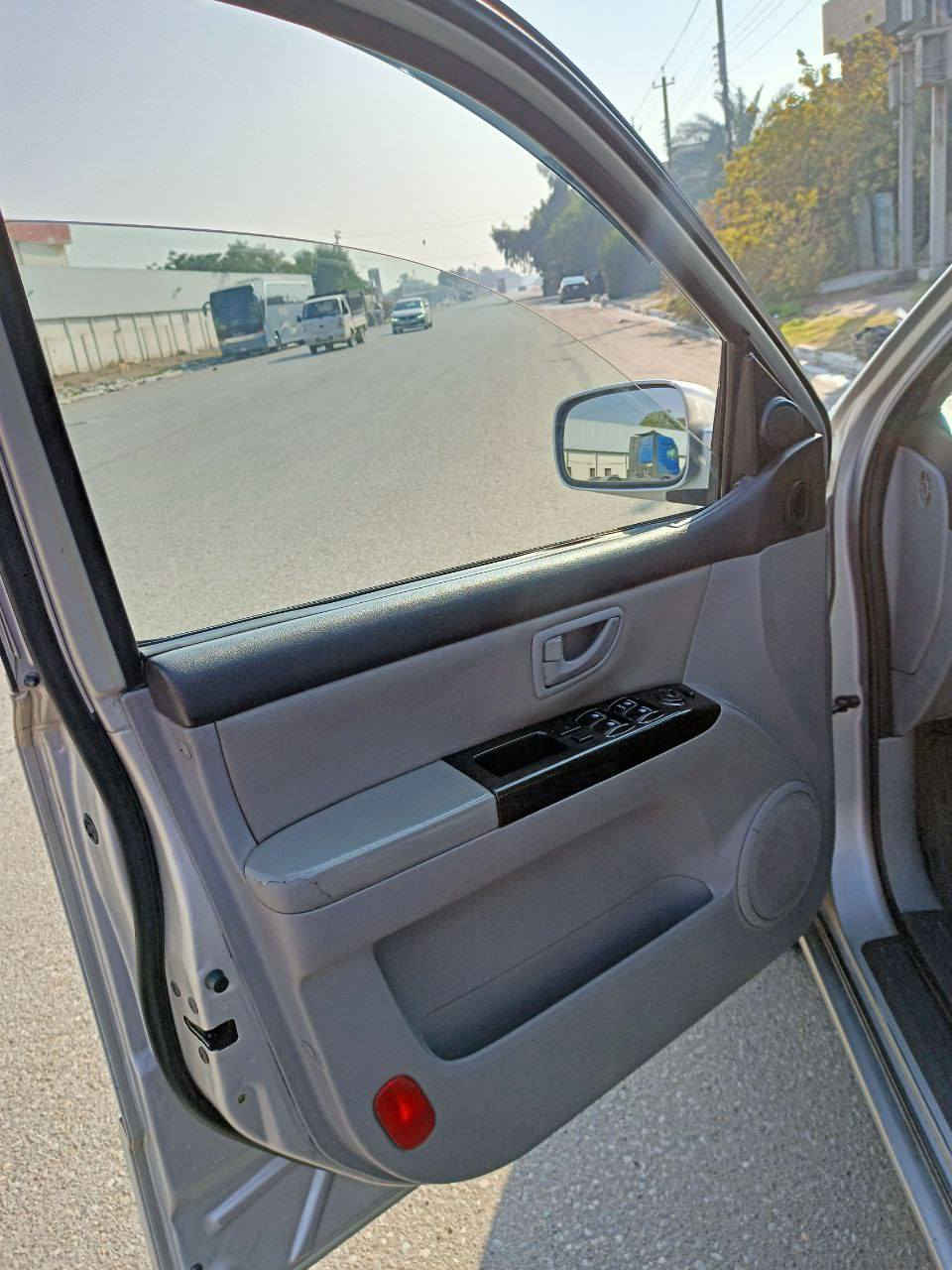 ‎السلام عليكم
‎سورنتو 2009 
‎7 راكب 
‎6 سلندر 
‎خليجي
‎سيارة كلين بدون ضربة 
‎صبغ شبر بلجاملغ اثر طخة مثل ما موضح بلسونار 
‎محرك لا تنقيص ولا تبخير 
‎الگير بحالة ممتازة 
‎تبريد ثلج 
‎الرقم الدولي الجديد 
‎رقم السيارة سليمانية 
‎هزة وفحص وكلشي جاهز 
‎سنوية لل 27
‎السيارة بأسمي 
‎تحويل ثاني يوم 
‎موصفات: 
‎ا ABS 
‎تبريد شغال 
‎فتحة بلسقف 
‎شاشة اندرويد 
‎وايفاي+بلوتوث 
‎سستم صوت +دمام 
‎كامرة خلفية HD
‎حساسات خلفية
‎تحكم ستيرن 
‎السيارة جاهزة من كلشي تجي تاخذ وتطلع  
‎سيارة مابيها اي نقص 
‎مكان السيارة بغداد (حي العامل)
‎السعر:120  وبيها مجال شي بسيط 
‎للأستفسار 
‎                                               ***********  
‎                                               ***********
