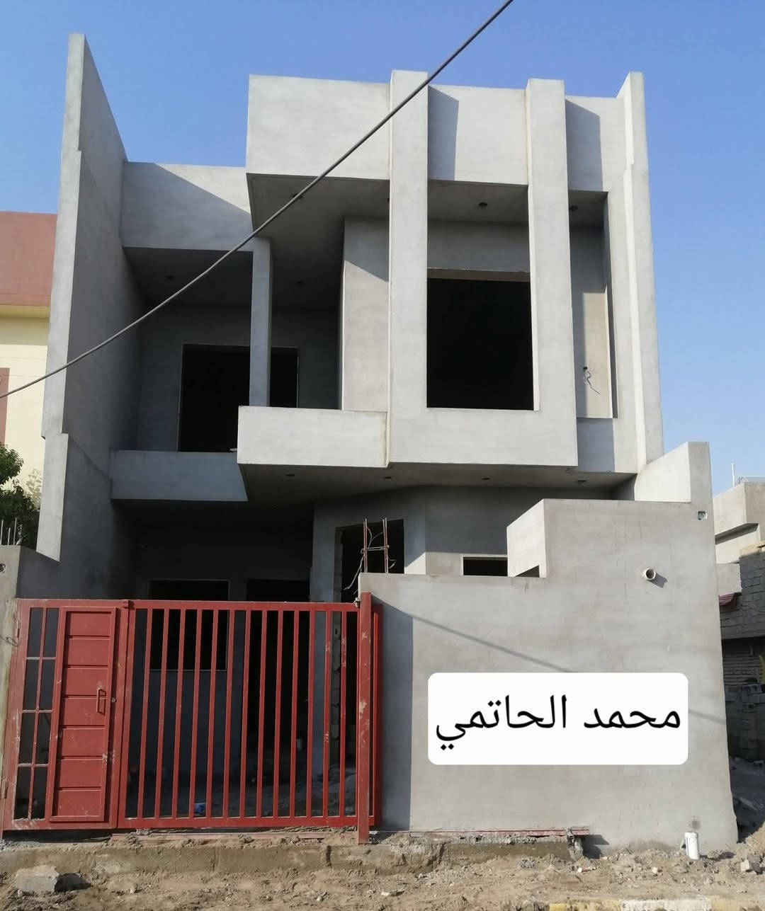 نقدم اليكم افضل اعمال الواجهات والسيراميك واللبخ والبياض عمل دقيق جدا هندسي مكاني الرفاعي***********
