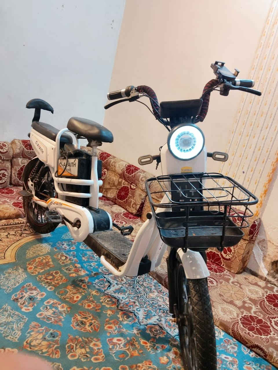 للبيع سعر 180شراي يتصل
***********
