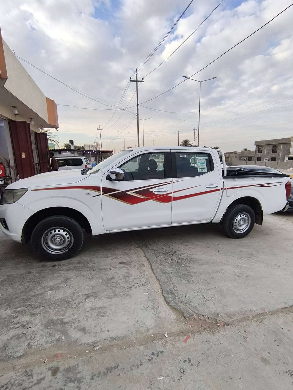 سلام عليكم نيفاره للبيع موديل 2017 رقم السليمانيه جديد كفاله عامه من كلشي ماشيه 280حقيقي  السعر 175بيه مجال الشراي الاتصال ‏‪0787 900 7162‬‏ مكان سياره الانبار الرمادي جويبه
