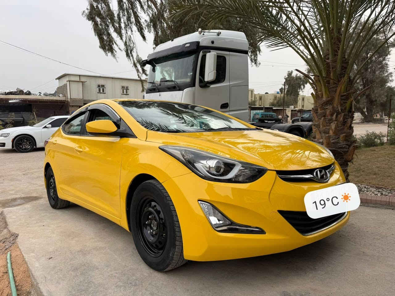 السلام عليكم
النترا للبيع 2016 وارد امريكي
حادث السابق قطعتين جنطه او جاملغ يسرى
حاليا حادث بل عراق جاملغ او بنيد 
العنوان بغداد المحموديه 
السعر 110 بي مجال قليل 
التفاصيل عله هاذه الرقم
***********
